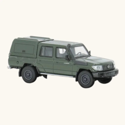 PARA64 1:64 Toyota Land Cruiser LC79 Military Green Diecast Model – Off-Road Utility Truck Collectible