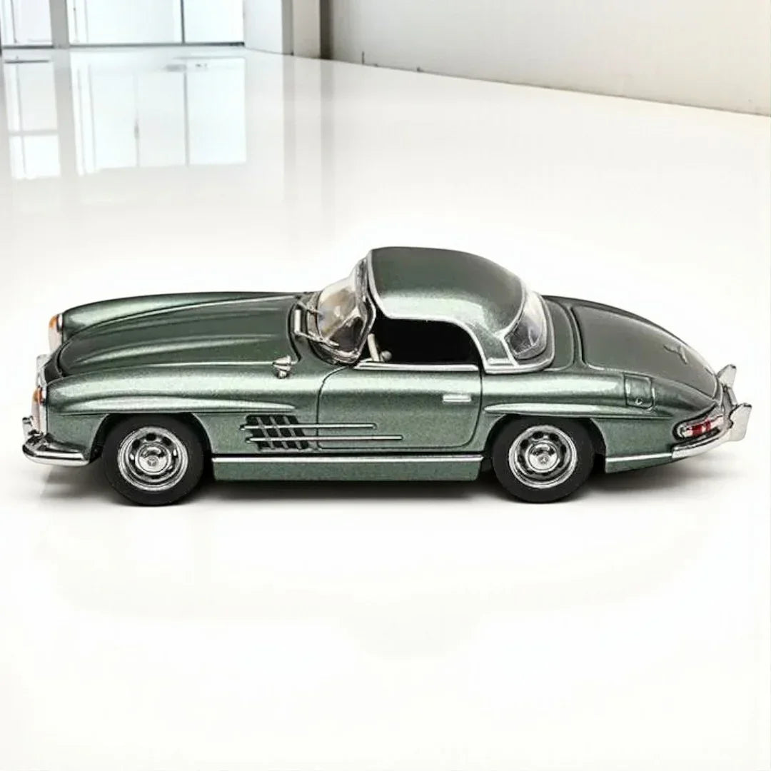 GFCC 1:64 1960 Mercedes-Benz 300SL Roadster Green Diecast Model Car