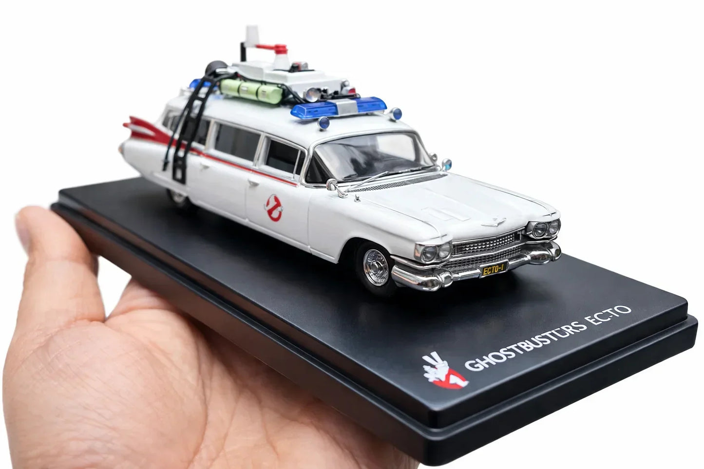 YS Model 1:64  Cadillac Miller-Meteor ECTO-1 – Ghostbusters Diecast Car