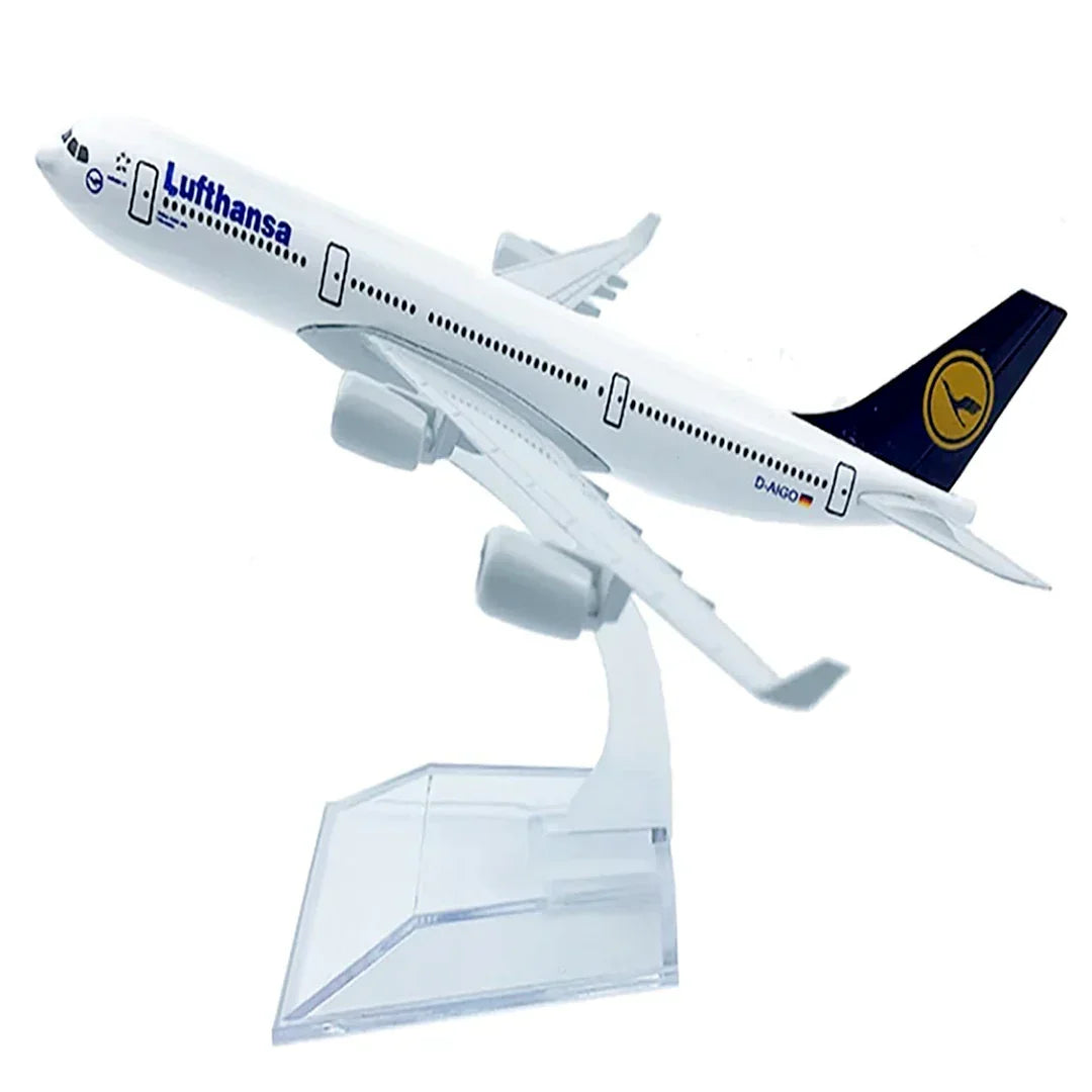 Breatoi 1:400 Die-Cast Aircraft Model Collection (16 cm) with Display Stand – International Airline Jet Showpieces