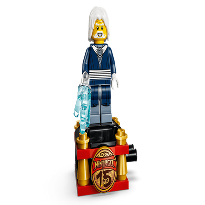 LEGO 71860 Ninjago Legacy Lloyd’s Titan Mech Building Set – Large Action Mech with Sword, 1293 Pieces