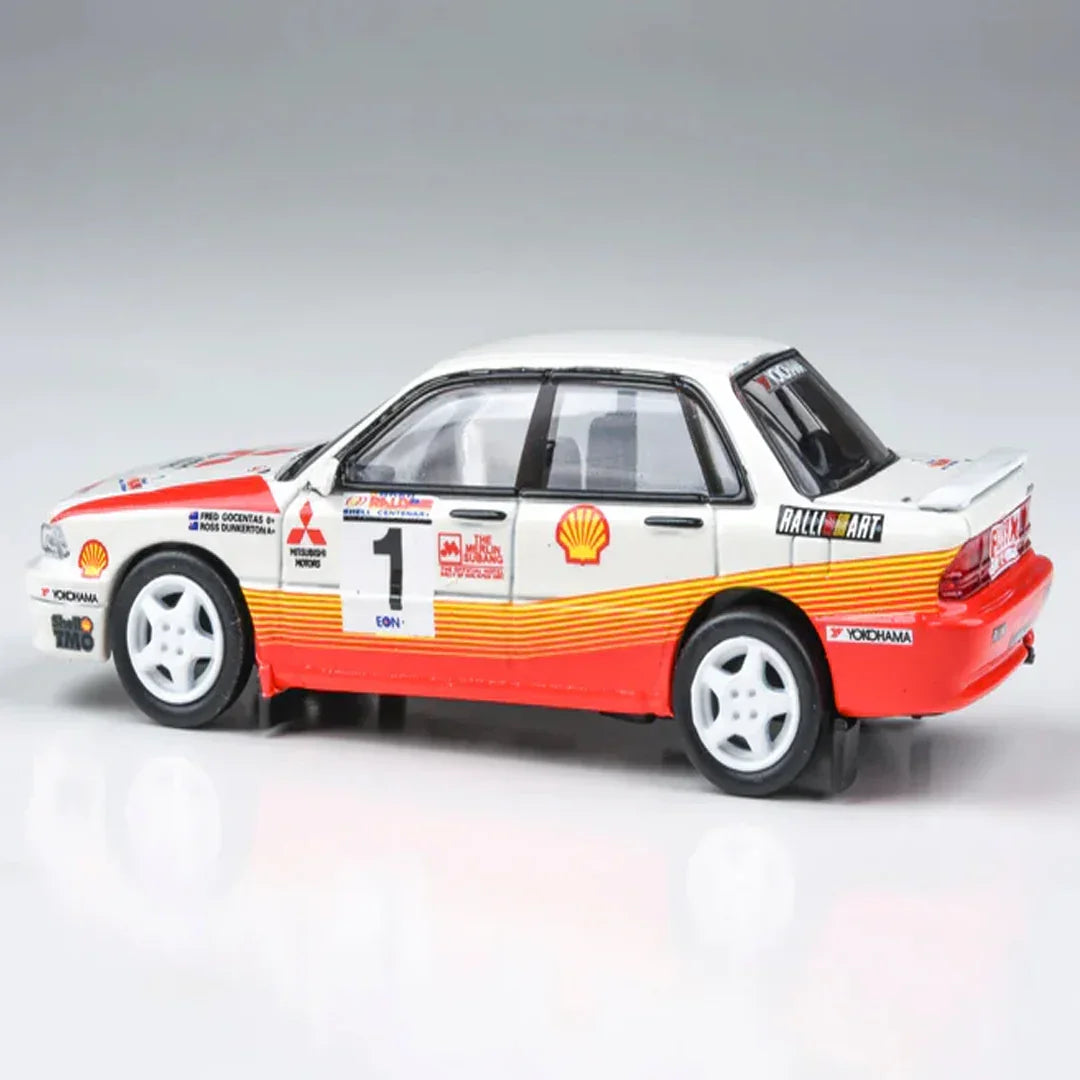 PARA64 1:64 Mitsubishi Lancer Evolution Rally Diecast Model – Classic Racing Livery Collectible