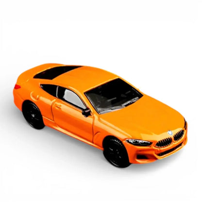CCA 1:64 BMW M850i Coupé Diecast Model Car – Orange | Alloy Chassis, Suspension, Premium Miniature