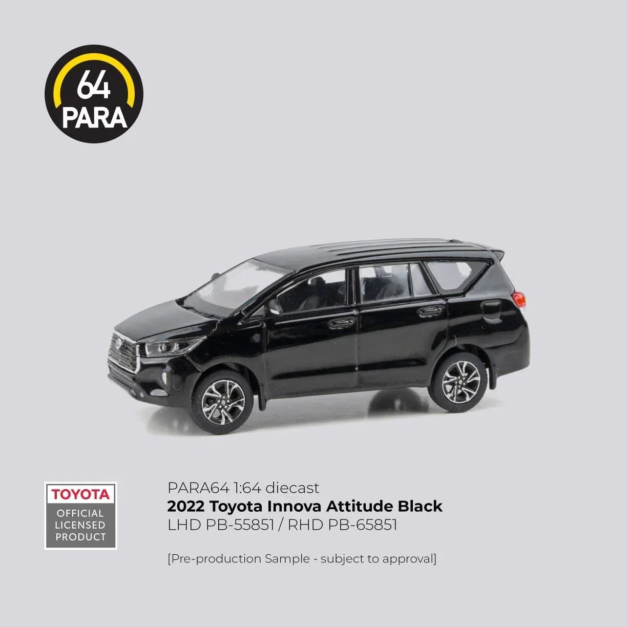 PARA64 Toyota Innova 2022 – LHD Attitude Black | 1:64 Diecast MPV