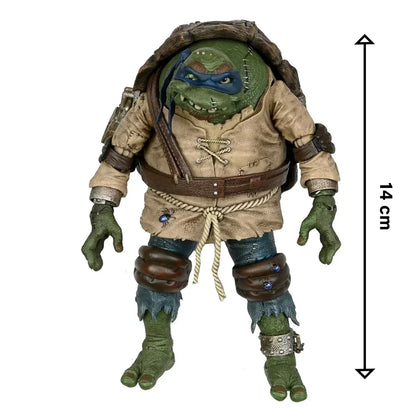 Mutant turtle action figure wearing a blue mask and beige outfit, 14 cm tall.