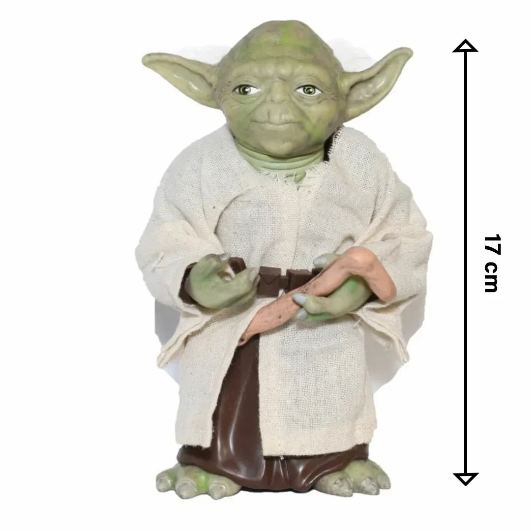 Green alien master action figure in white robe, 17 cm tall, collectible toy