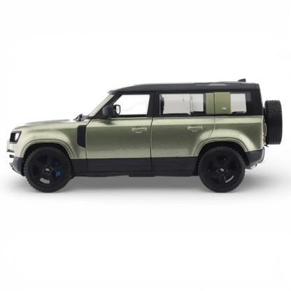 Bburago - 1:24 Scale Model Compatible with Land Rover Defender 110 Replica Miniature SUV 2022