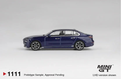 Mini GT  1:64 Scale BMW i7 xDrive60 Tanzanite Blue + The Honda Civic Type R 2023 for Honda Thanks Day Vietnam Die-Cast Model Cars| Duo Set