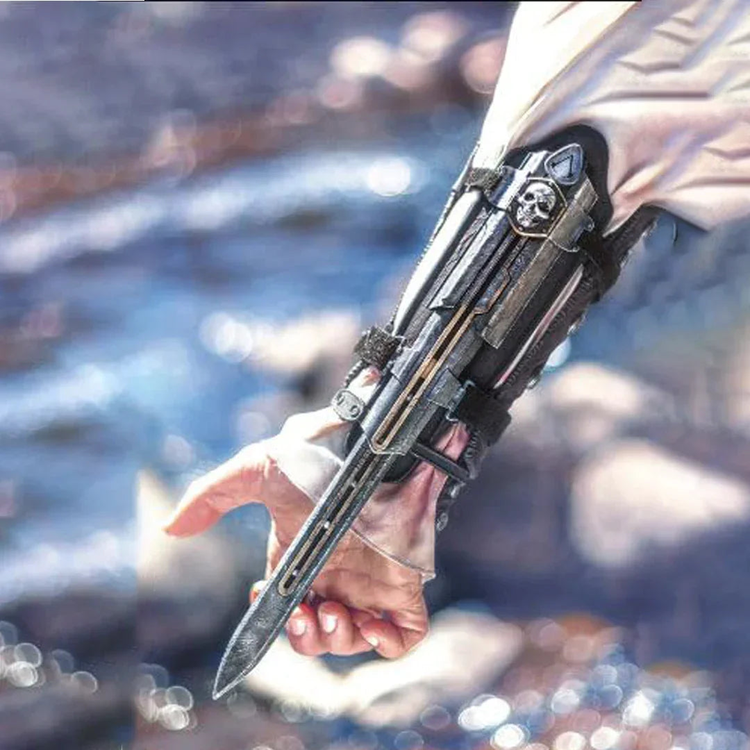 Assassin's Creed IV: Black Flag Hidden Blade and Gauntlet Set! Role-Play Accessory Age 17+ - Jaiman Toys