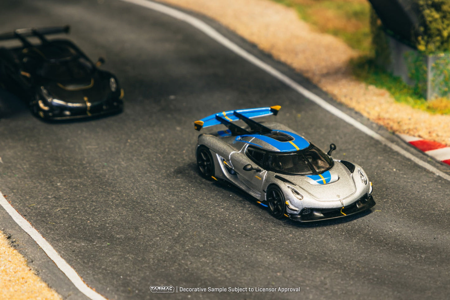 Tarmac Works GLOBAL64 1:64 Koenigsegg Jesko Attack Silver Diecast Model Car (T64G-TL052-SL)