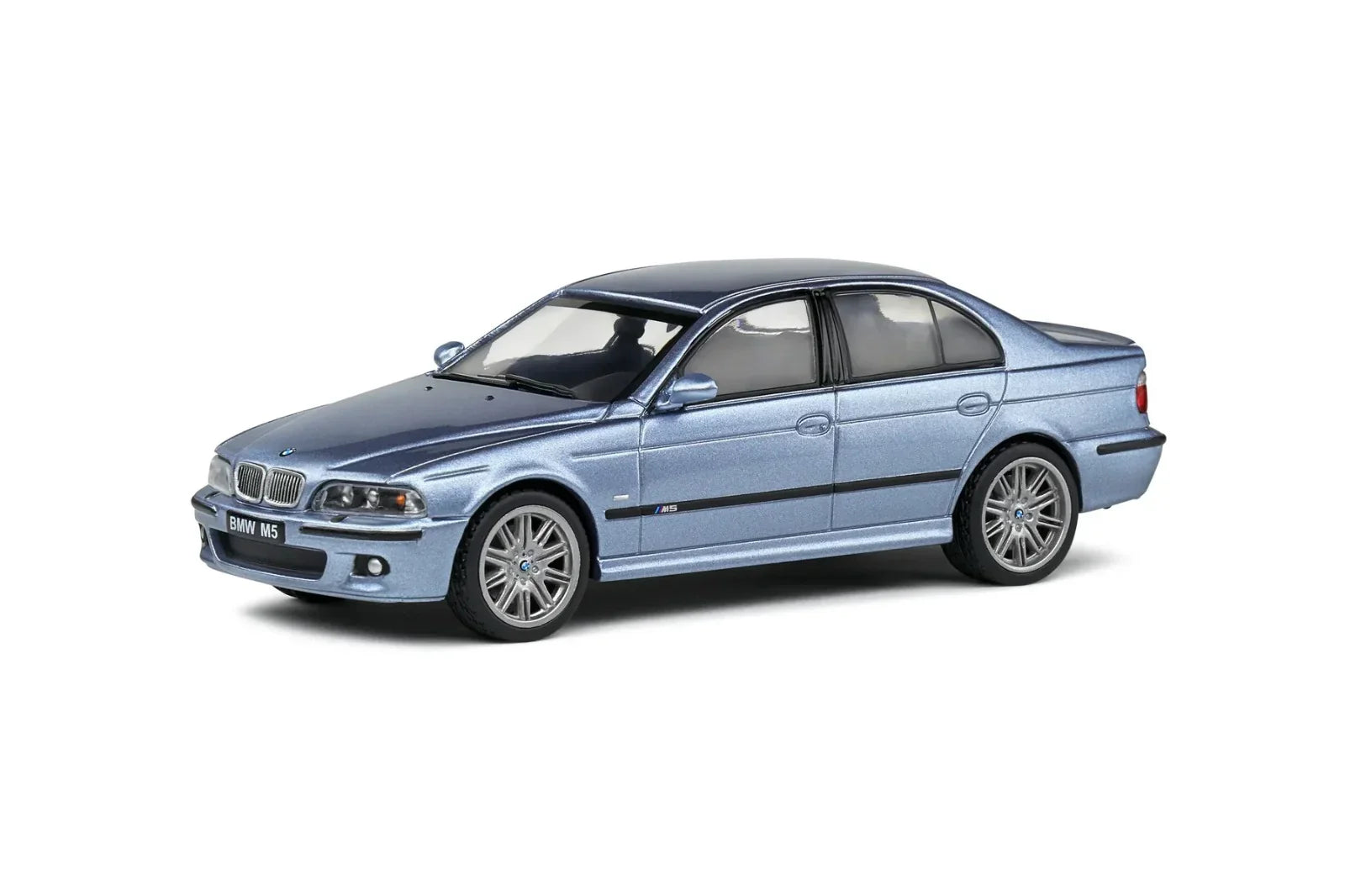 Solido: BMW M5 E39 – Silver Water Blue -2000 (Scale 1:43) - Jaiman Toys