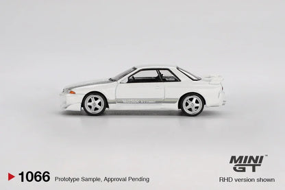 Mini GT 1:64 Racing Duo – Blister McLaren 720S GT3 Evo Pfaff Motorsports 2024 IMSA Laguna Seca & Nissan Skyline GT-R R32 VeilSide Combat C-I White RHD  Diecast Models