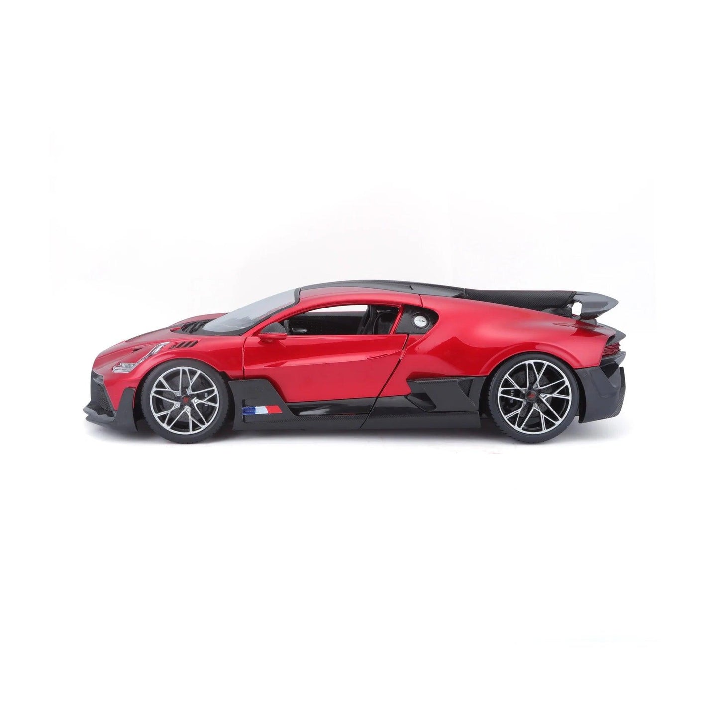 Bburago Bugatti Divo 1:18 Die-Cast Model Car | Red | Premium Collector's Edition