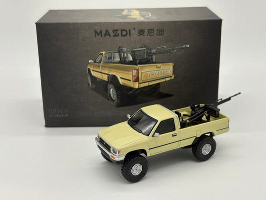 MASSDI 1:64 Toyota Hilux LN107 1994 Beige Die-Cast Pickup Truck Model Car Collectible