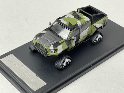 GCD 1:64 Toyota Tacoma Pickup Snow Version Camouflage (LHD) Diecast Model Car – KS-077-510