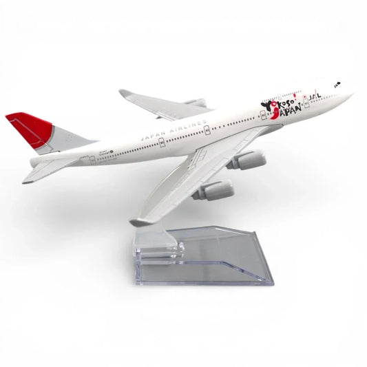 Breatoi 1:400 Die-Cast Aircraft Model Collection (16 cm) with Display Stand – International Airline Jet Showpieces