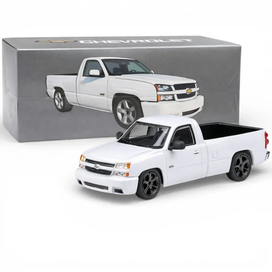 1:64 2006 Chevrolet Silverado Single Cab Summit White – 2025 Special Projects 05 Diecast Model