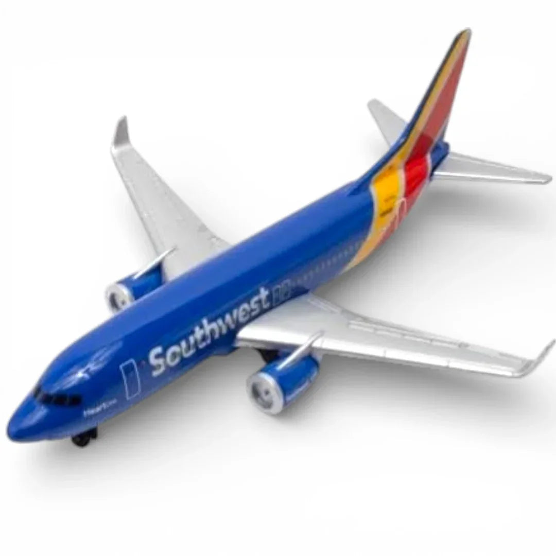 Daron Southwest Airlines Diecast Airplane Model (14CM) – Official Blue Livery Aircraft Toy (3+)