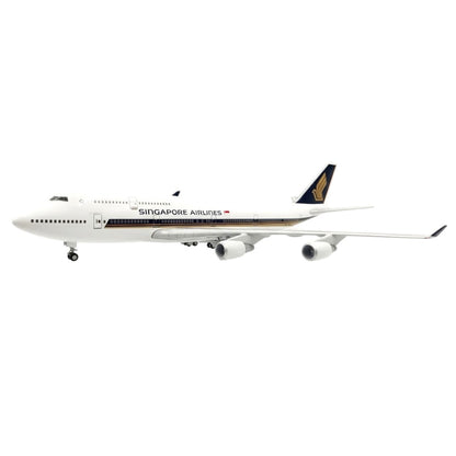 Singapore Airlines Boeing 747 |9V SPD Aircraft LED Lit - Diecast Airplane 1/130 Plane Model Replica Toy Decor - 46 cm