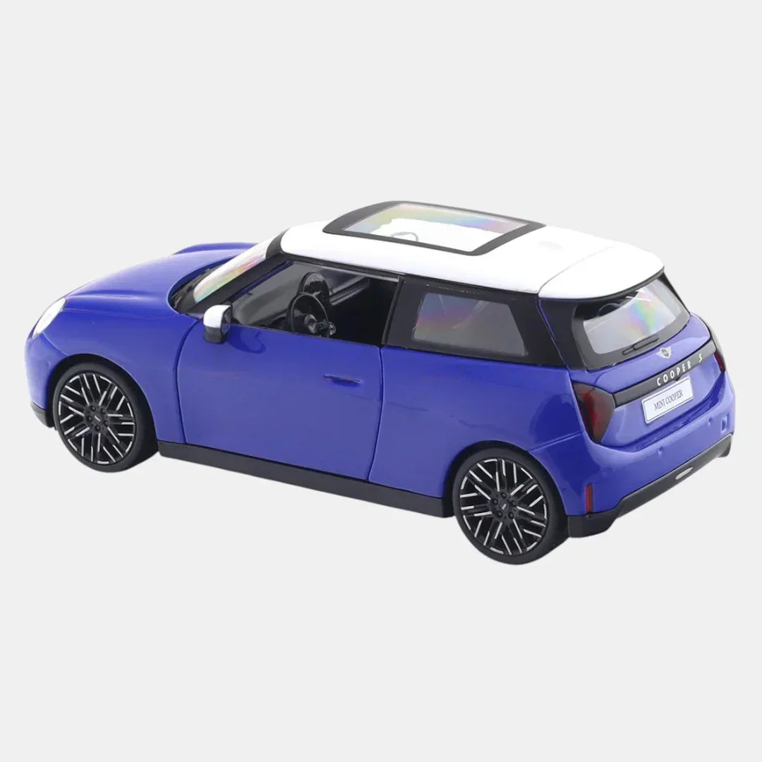 Maisto Mini Cooper SE (J01) 1:24 Scale Diecast Model Car – Collector’s Edition Blue with White Roof