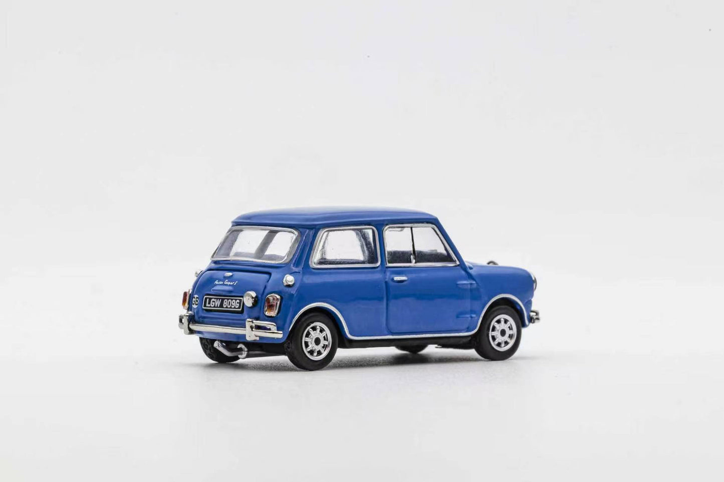 GCD Austin Mini Cooper S 1:64 Diecast Model Car | Classic Mini Collectible with Display Case | Blue, Red & White Variants