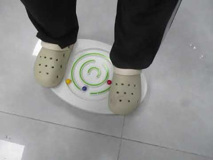 Innov8 Balance Board Sports Active Play Board with 3 Balls, Maze Navigation, for Home and Backyard