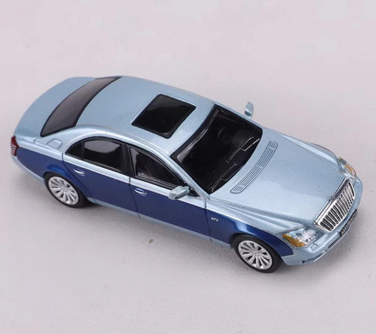SHADOW 1:64 Maybach 57S Blue Diecast Model Car | Premium Luxury Sedan Collectible