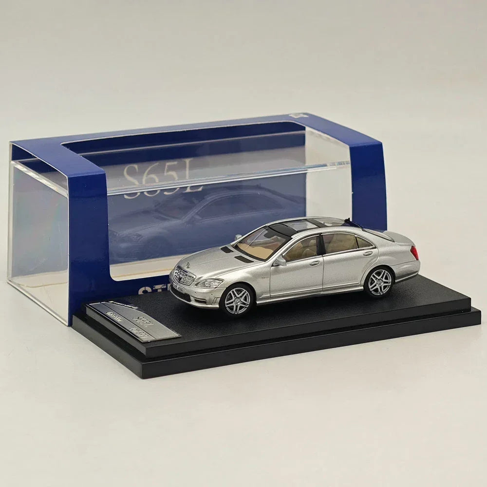 Street Warrior 1/64 S65L Silver Diecast Models Car - Jaiman Toys