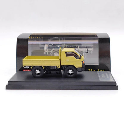 Toyota Dyna 1:64 Master Diecast Model Truck (RHD )