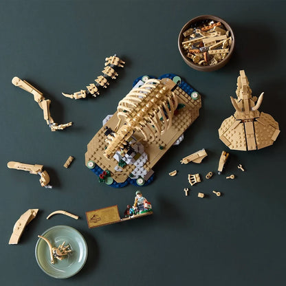 LEGO 77985 Jurassic World Dinosaur Fossils Triceratop