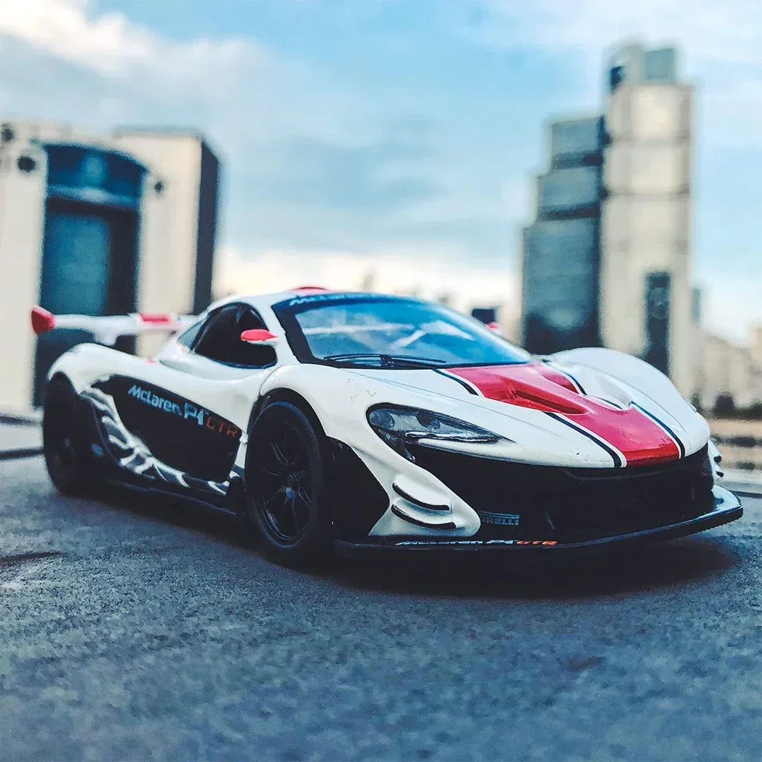 MSZ McLaren P1 Die-Cast Model Car 1:32 Scale with Pullback, Light & Sound